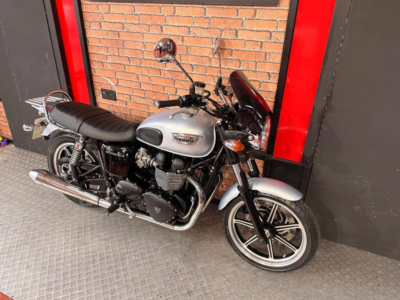 Triumph Bonneville 865 865