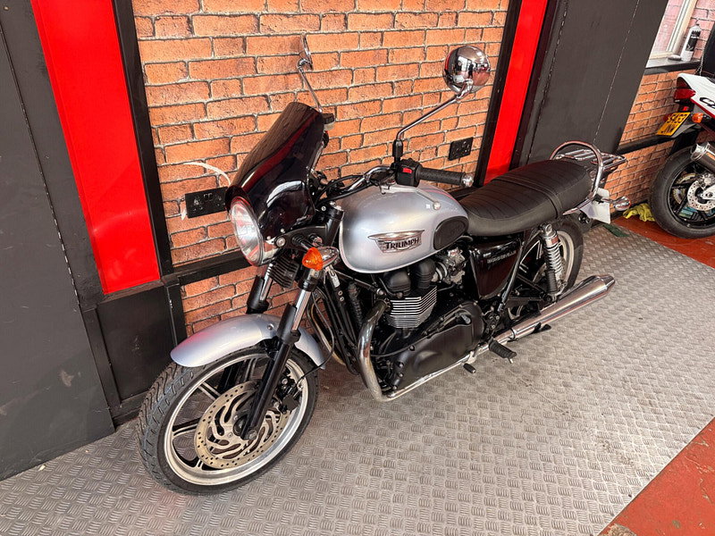 Triumph Bonneville 865 865