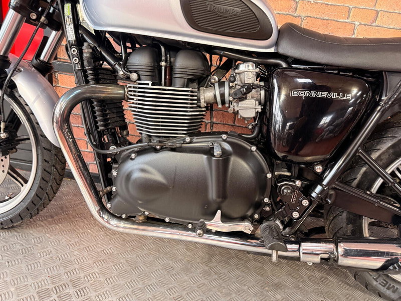 Triumph Bonneville 865 865