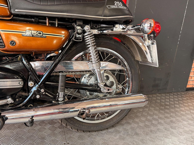 Yamaha RD250 