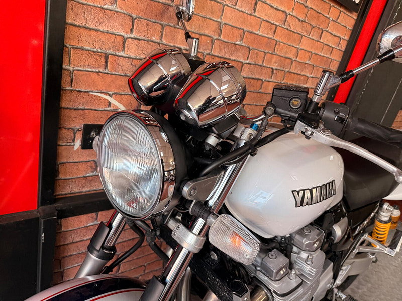 Yamaha XJR1300 XJR1300 LOW MILES CLEAN EXAMPLE