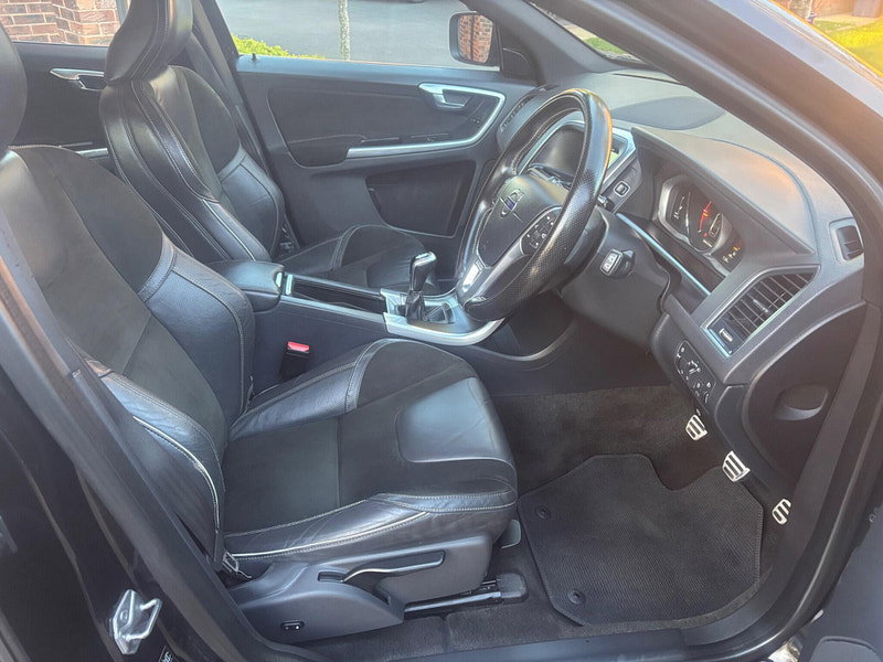 Volvo XC60 2.0 D4 R-Design Nav Euro 6 (s/s) 5dr