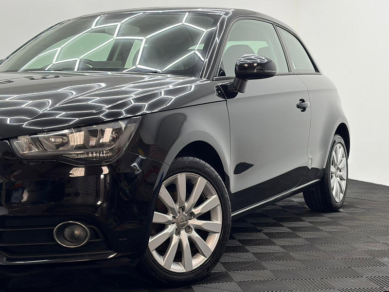 Audi A1 1.6 TDI Sport Euro 5 (s/s) 3dr