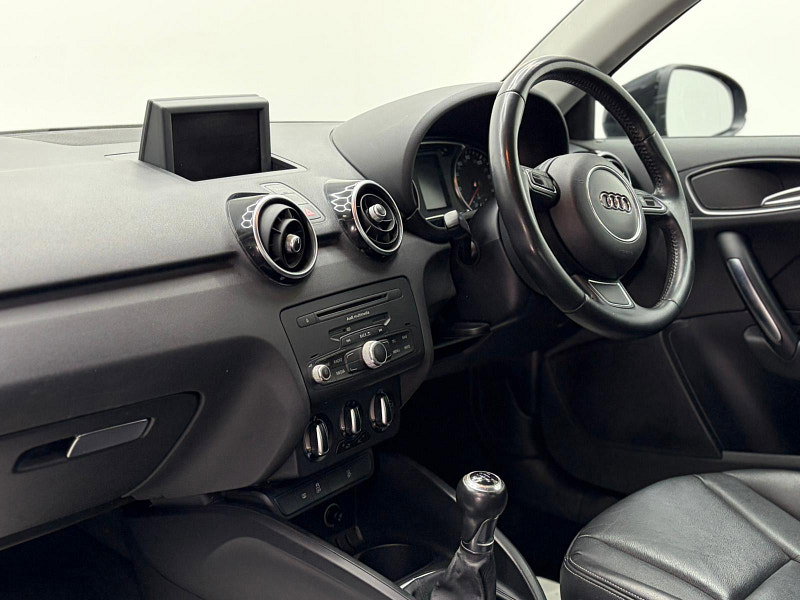 Audi A1 1.6 TDI Sport Euro 5 (s/s) 3dr