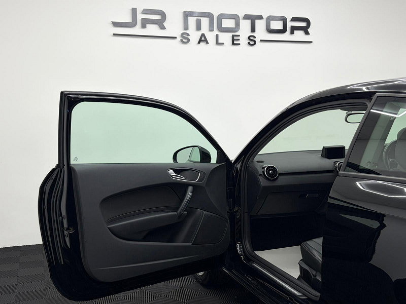 Audi A1 1.6 TDI Sport Euro 5 (s/s) 3dr