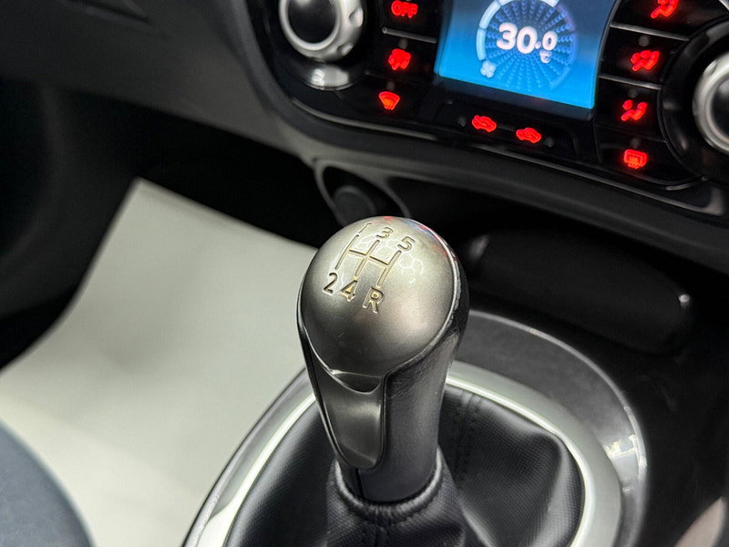 Nissan Juke 1.6 n-tec Euro 5 5dr (17in Alloy)