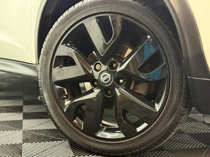 Nissan Juke 1.6 n-tec Euro 5 5dr (17in Alloy)