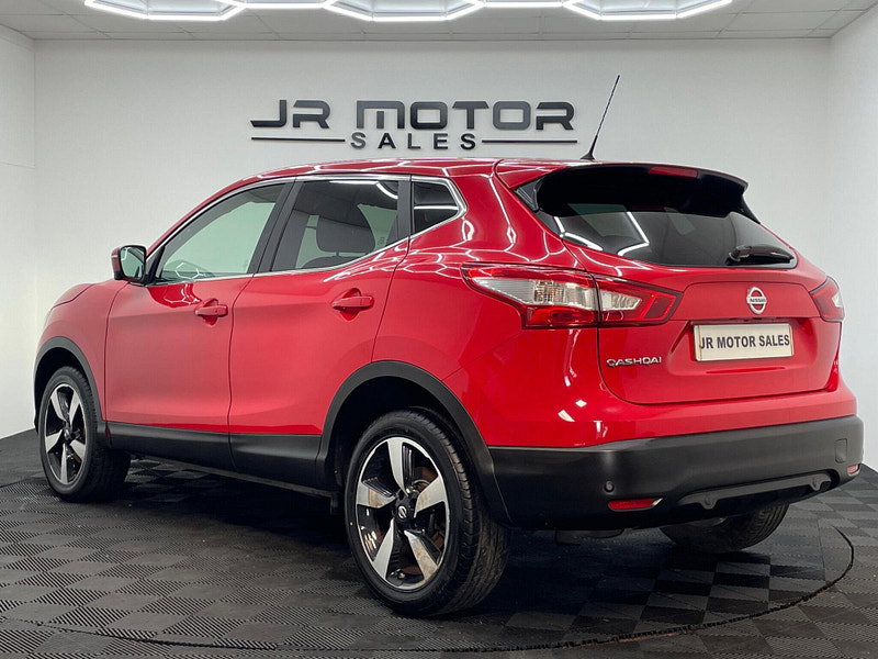 Nissan Qashqai 1.6 DIG-T n-tec 2WD Euro 6 (s/s) 5dr