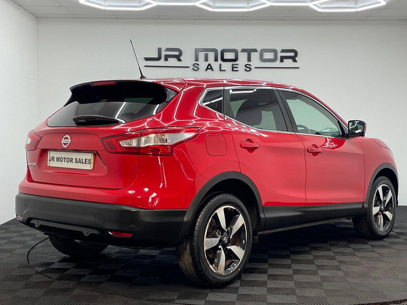 Nissan Qashqai 1.6 DIG-T n-tec 2WD Euro 6 (s/s) 5dr