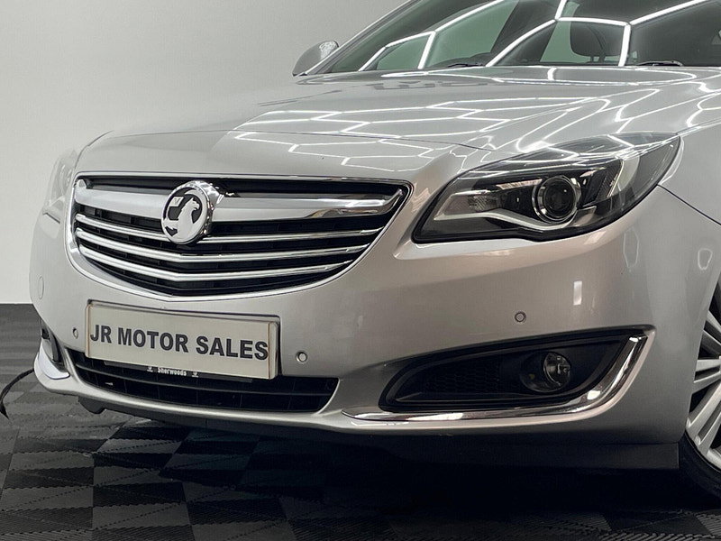 Vauxhall Insignia 1.8 16V Design Euro 5 5dr