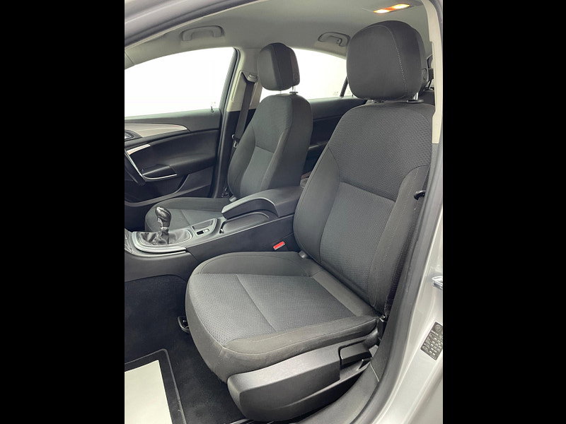 Vauxhall Insignia 1.8 16V Design Euro 5 5dr