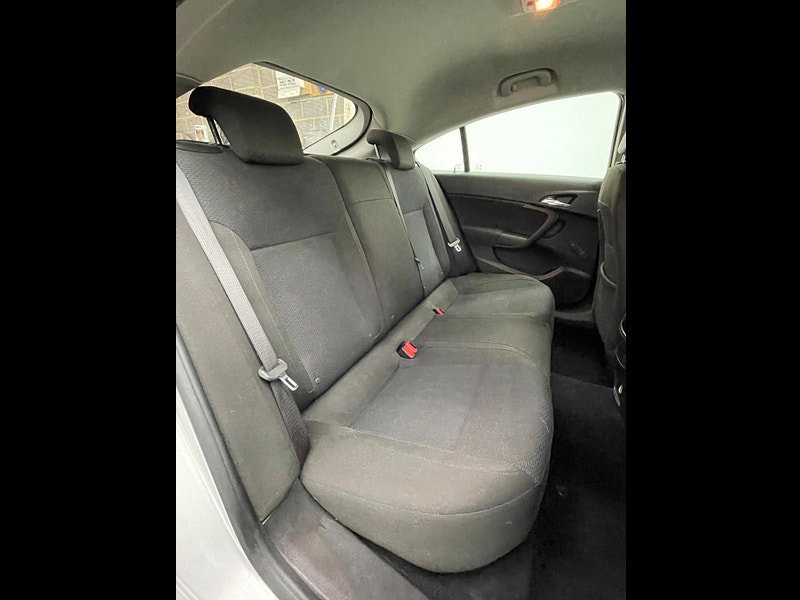 Vauxhall Insignia 1.8 16V Design Euro 5 5dr