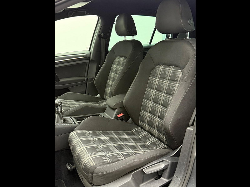 Volkswagen Golf 2.0 TDI BlueMotion Tech GTD Euro 6 (s/s) 5dr