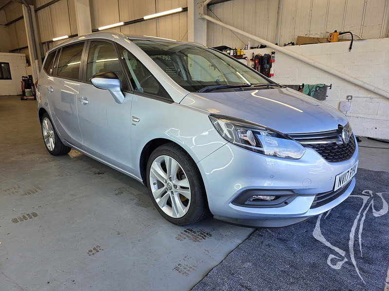 Vauxhall Zafira Tourer 1.4i Turbo SRi Nav MPV 5dr Petrol Manual Euro 6 (140 ps)