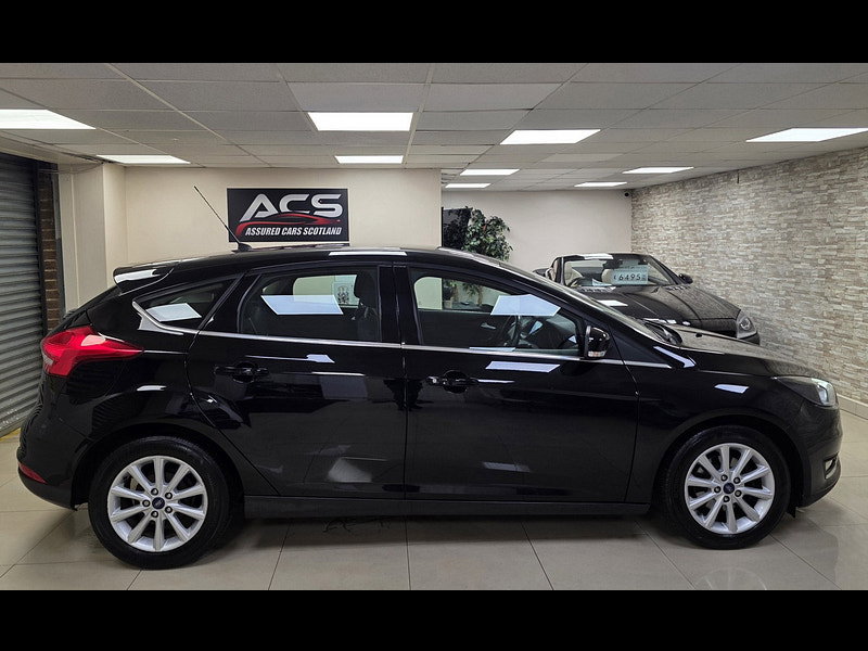 Ford Focus 1.0T EcoBoost Titanium Hatchback 5dr Petrol Manual Euro 6 (s/s) (125 ps)