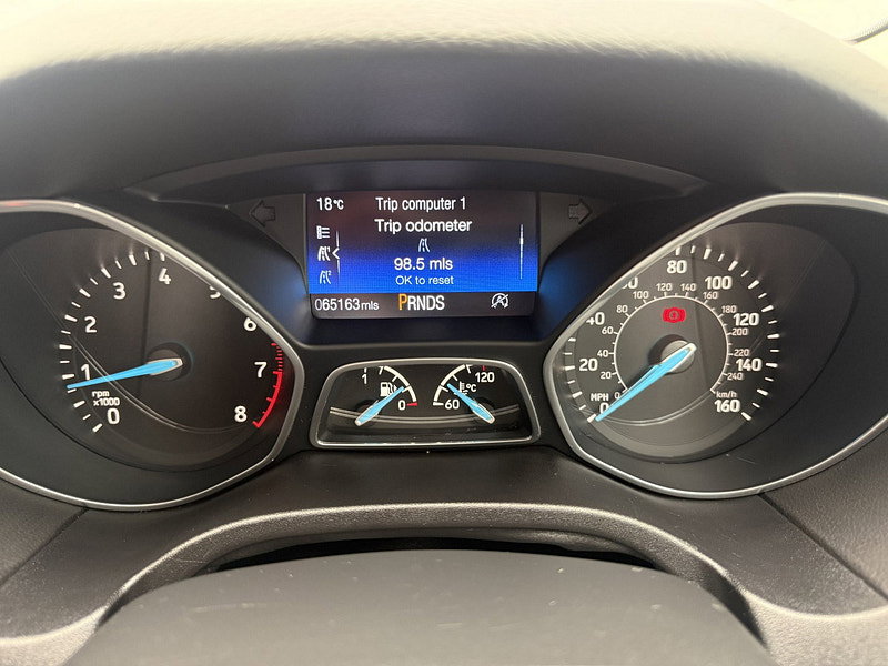 Ford Focus 1.0T EcoBoost Zetec Hatchback 5dr Petrol Auto Euro 6 (s/s) (125 ps)