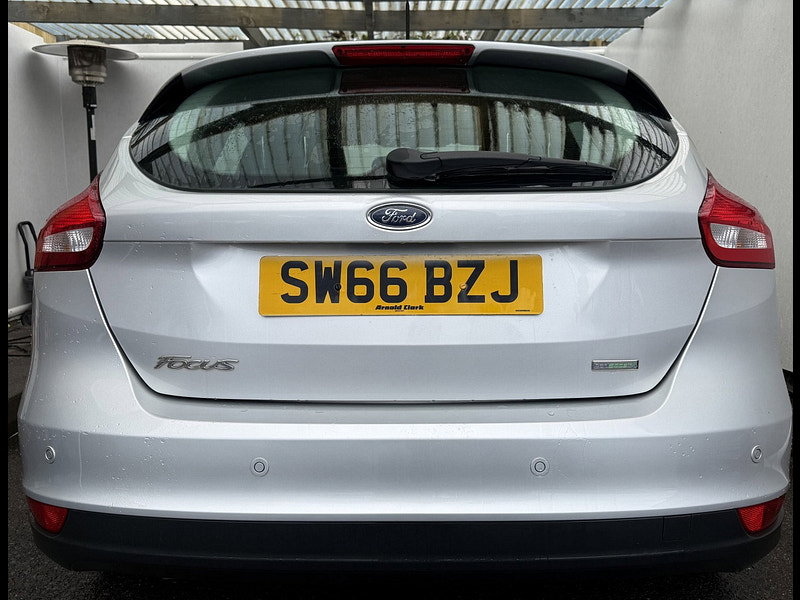 Ford Focus 1.0T EcoBoost Zetec Hatchback 5dr Petrol Auto Euro 6 (s/s) (125 ps)