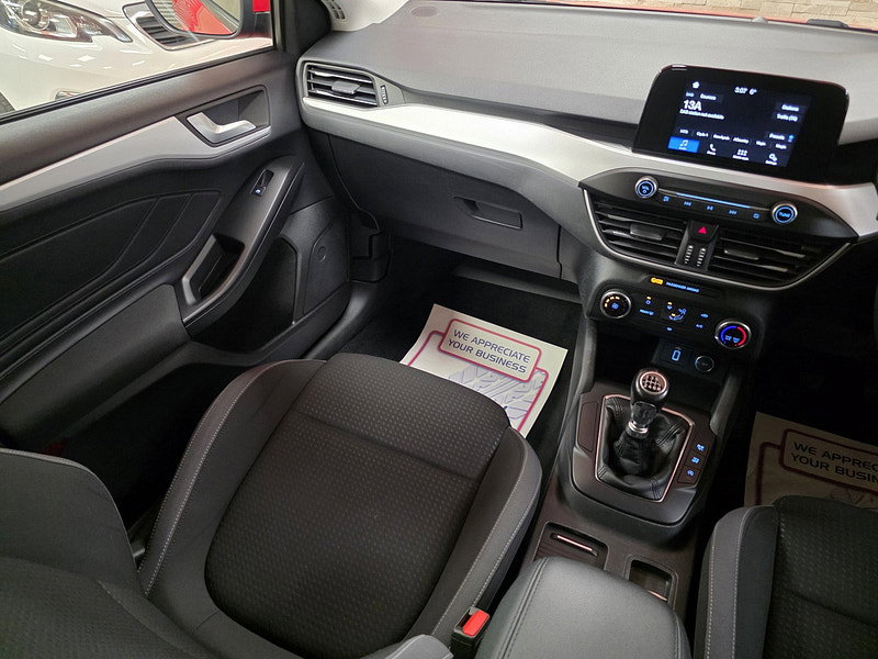 Ford Focus 1.0T EcoBoost Zetec Hatchback 5dr Petrol Manual Euro 6 (s/s) (100 ps)
