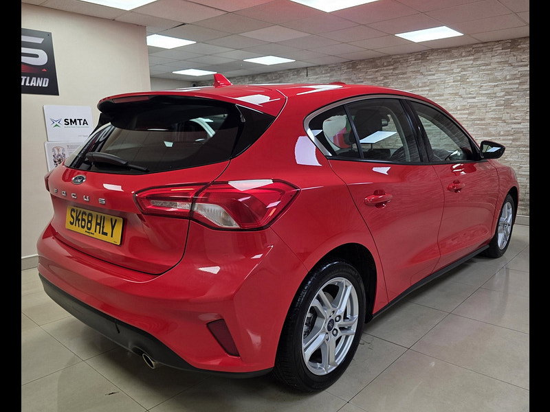 Ford Focus 1.0T EcoBoost Zetec Hatchback 5dr Petrol Manual Euro 6 (s/s) (100 ps)