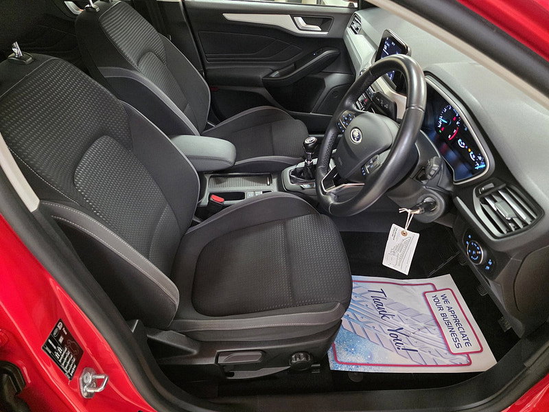 Ford Focus 1.0T EcoBoost Zetec Hatchback 5dr Petrol Manual Euro 6 (s/s) (100 ps)