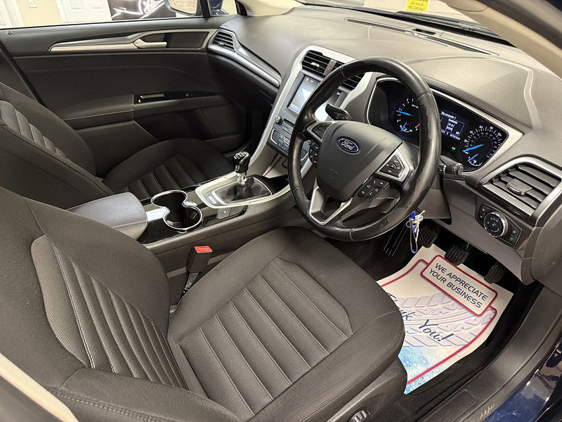Ford Mondeo 1.5 TDCi ECOnetic Zetec Hatchback 5dr Diesel Manual Euro 6 (s/s) (120 ps)