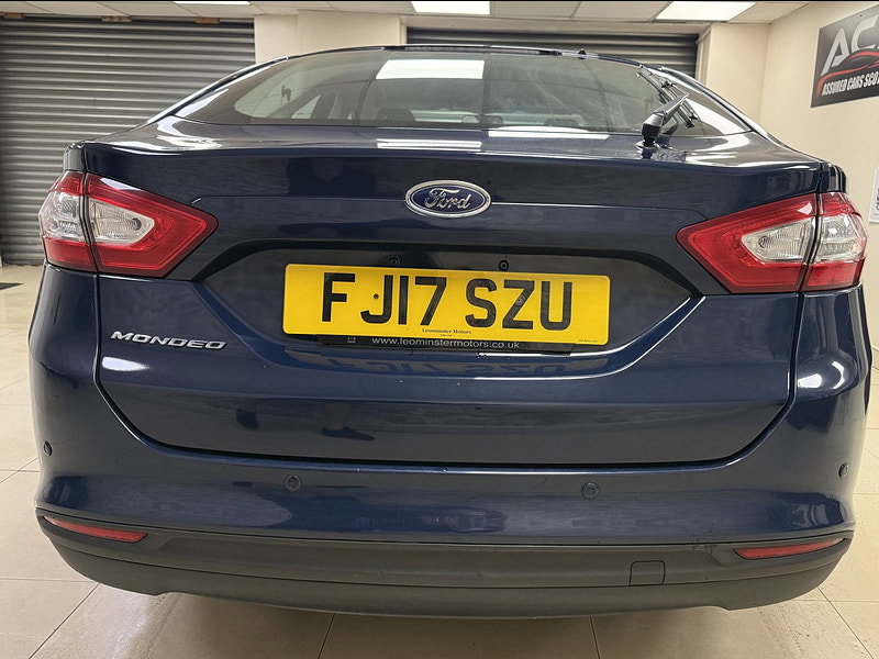 Ford Mondeo 1.5 TDCi ECOnetic Zetec Hatchback 5dr Diesel Manual Euro 6 (s/s) (120 ps)