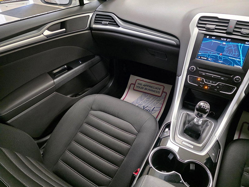 Ford Mondeo 1.5 TDCi ECOnetic Zetec Hatchback 5dr Diesel Manual Euro 6 (s/s) (120 ps)
