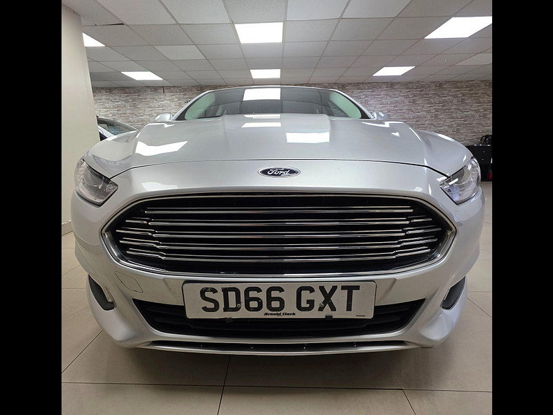 Ford Mondeo 1.5 TDCi ECOnetic Zetec Hatchback 5dr Diesel Manual Euro 6 (s/s) (120 ps)