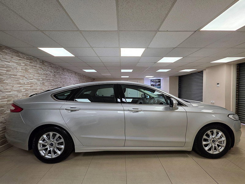 Ford Mondeo 1.5 TDCi ECOnetic Zetec Hatchback 5dr Diesel Manual Euro 6 (s/s) (120 ps)