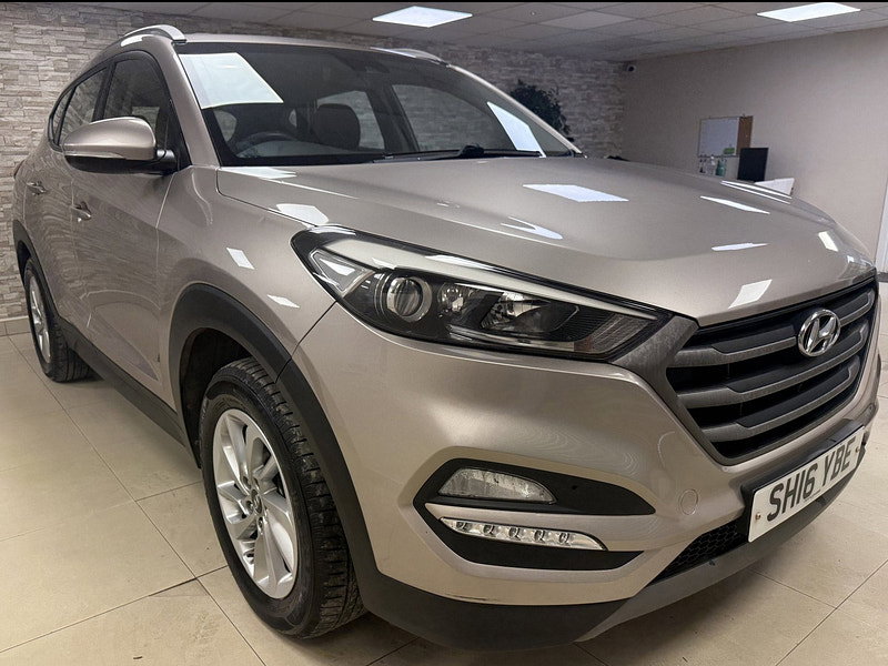 Hyundai Tucson 2.0 CRDi SE Nav SUV 5dr Diesel Manual 4WD Euro 6 (136 ps)