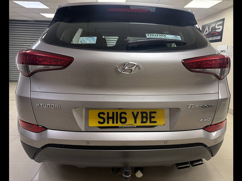 Hyundai Tucson 2.0 CRDi SE Nav SUV 5dr Diesel Manual 4WD Euro 6 (136 ps)