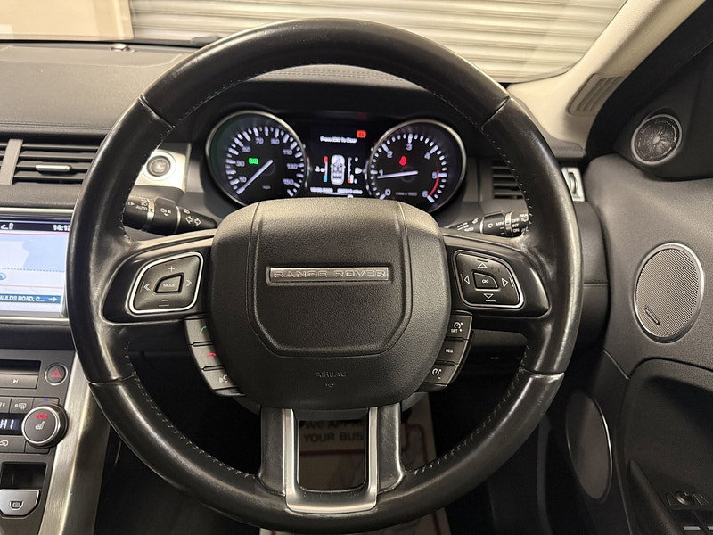 Land Rover Range Rover Evoque 2.2 eD4 Pure Tech SUV 5dr Diesel Manual FWD Euro 5 (s/s) (150 ps)