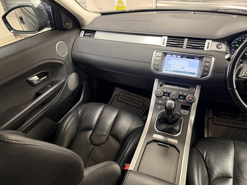 Land Rover Range Rover Evoque 2.2 eD4 Pure Tech SUV 5dr Diesel Manual FWD Euro 5 (s/s) (150 ps)