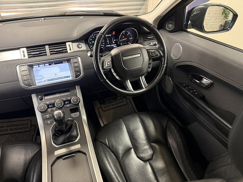 Land Rover Range Rover Evoque 2.2 eD4 Pure Tech SUV 5dr Diesel Manual FWD Euro 5 (s/s) (150 ps)
