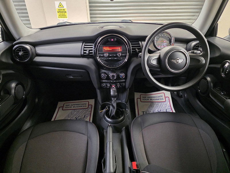 MINI Hatch 1.5 Cooper Hatchback 3dr Petrol Auto Euro 6 (s/s) (136 ps)