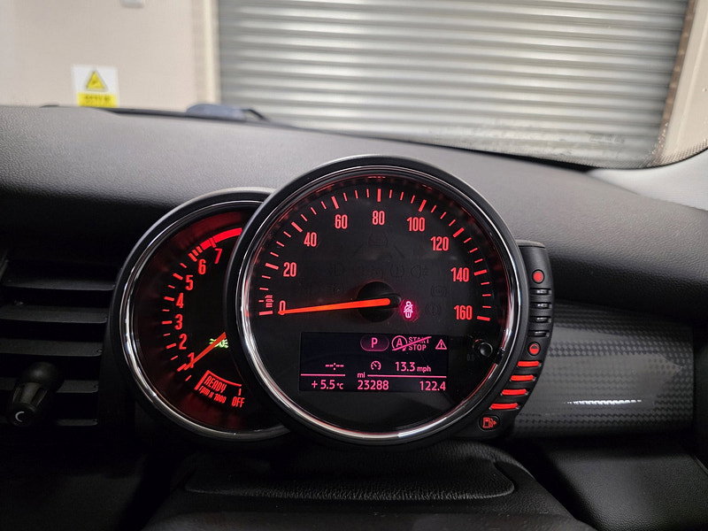 MINI Hatch 1.5 Cooper Hatchback 3dr Petrol Auto Euro 6 (s/s) (136 ps)