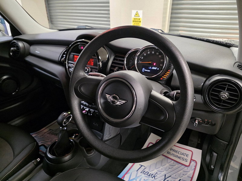 MINI Hatch 1.5 Cooper Hatchback 3dr Petrol Auto Euro 6 (s/s) (136 ps)