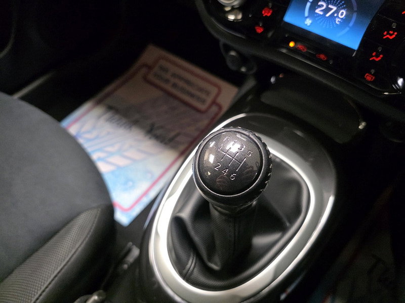 Nissan Juke 1.2 DIG-T N-Connecta SUV 5dr Petrol Manual Euro 6 (s/s) (115 ps)