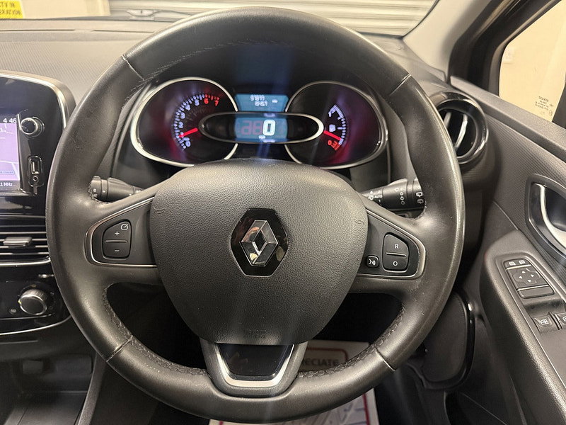 Renault Clio 0.9 TCe Dynamique Nav Hatchback 5dr Petrol Manual Euro 6 (s/s) (90 ps)