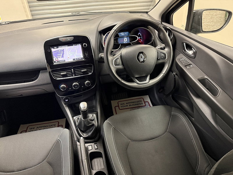 Renault Clio 0.9 TCe Dynamique Nav Hatchback 5dr Petrol Manual Euro 6 (s/s) (90 ps)