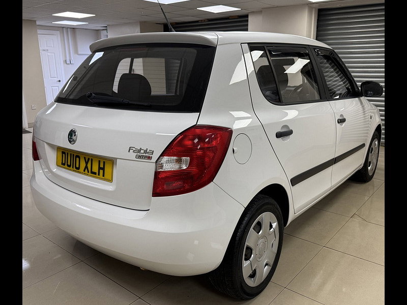 Skoda Fabia 1.2 HTP 12V 1 Hatchback 5dr Petrol Manual (140 g/km, 70 bhp)