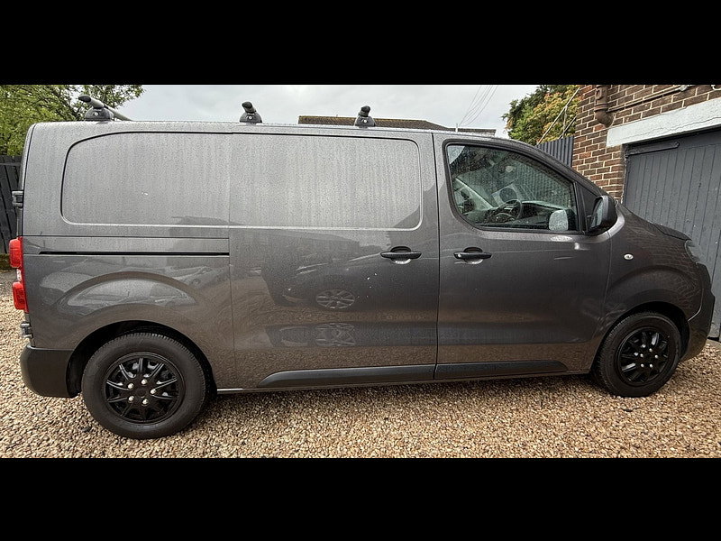 Vauxhall Vivaro 1.5 Turbo D 2700 Edition Panel Van 5dr Diesel Manual L1 H1 Euro 6 (s/s) (100 ps)