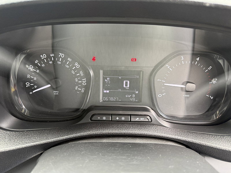 Vauxhall Vivaro 1.5 Turbo D 2700 Edition Panel Van 5dr Diesel Manual L1 H1 Euro 6 (s/s) (100 ps)