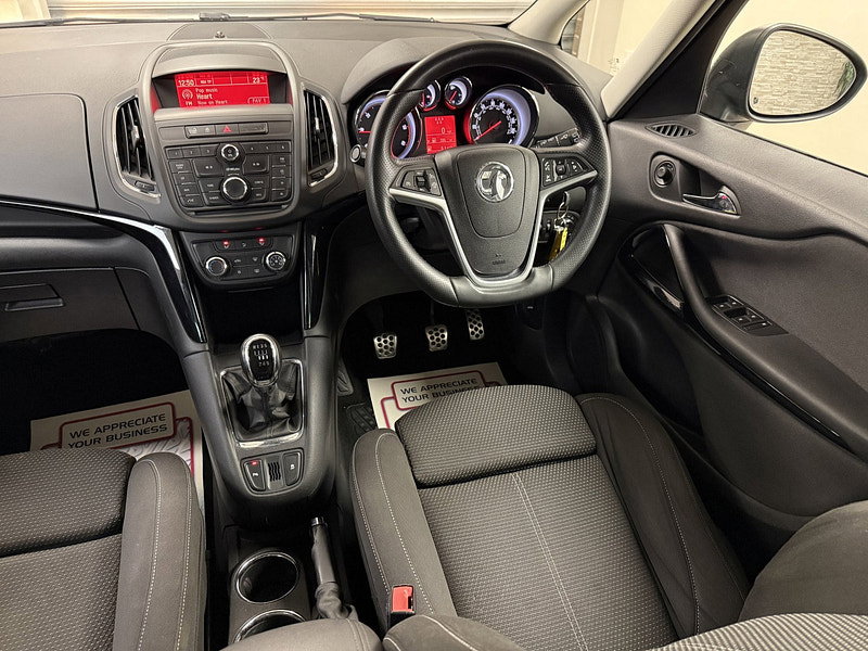 Vauxhall Zafira Tourer 2.0 CDTi SRi MPV 5dr Diesel Manual Euro 5 (130 ps)