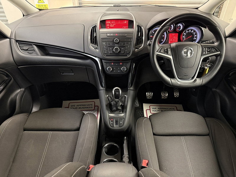 Vauxhall Zafira Tourer 2.0 CDTi SRi MPV 5dr Diesel Manual Euro 5 (130 ps)
