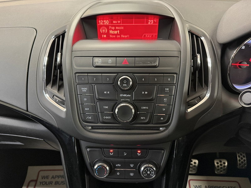 Vauxhall Zafira Tourer 2.0 CDTi SRi MPV 5dr Diesel Manual Euro 5 (130 ps)
