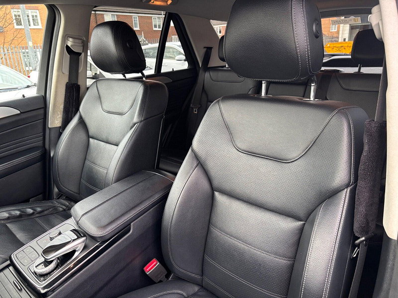 Mercedes-Benz GLE GLE 350 D 4MATIC AMG LINE