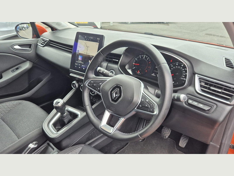 Renault Clio ICONIC TCE