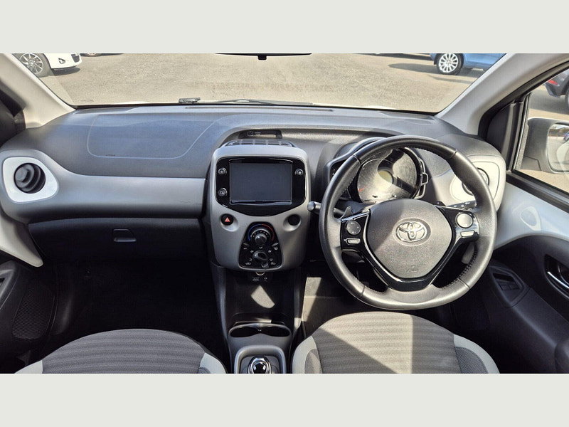 Toyota Aygo VVT-I X-PLAY X-SHIFT