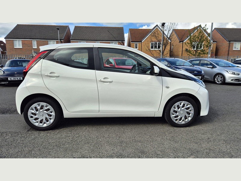 Toyota Aygo VVT-I X-PLAY X-SHIFT